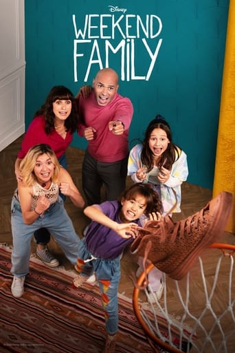 Watch Weekend Family 2022 poster